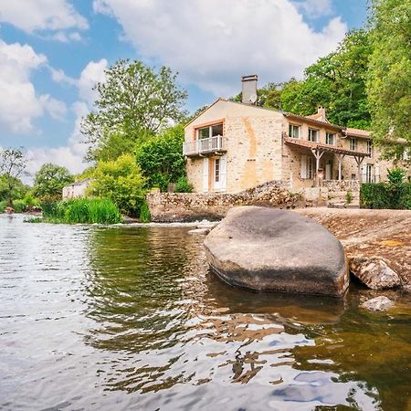 Le Moulin De Pilet Mortagne-sur-Sevre Exterior foto
